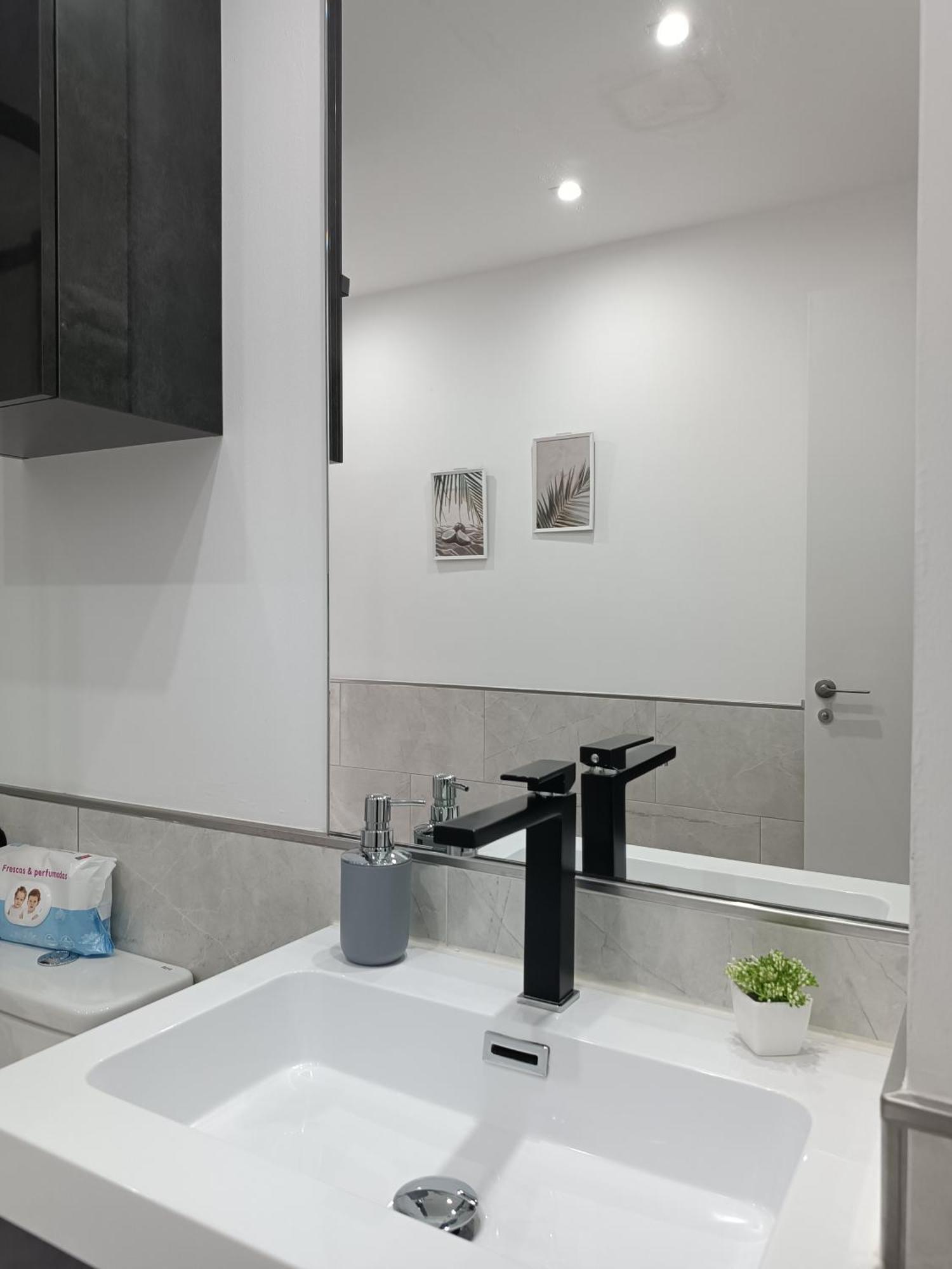 Appartement ¡Al Lado De La Clinica Oftalmologica Vega! à Oviede Extérieur photo